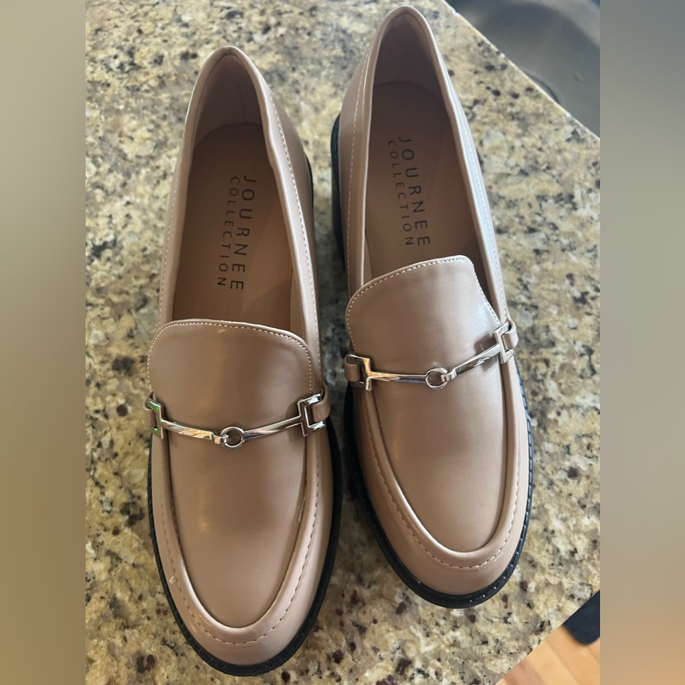 Platform loafers brand new 7 1/2